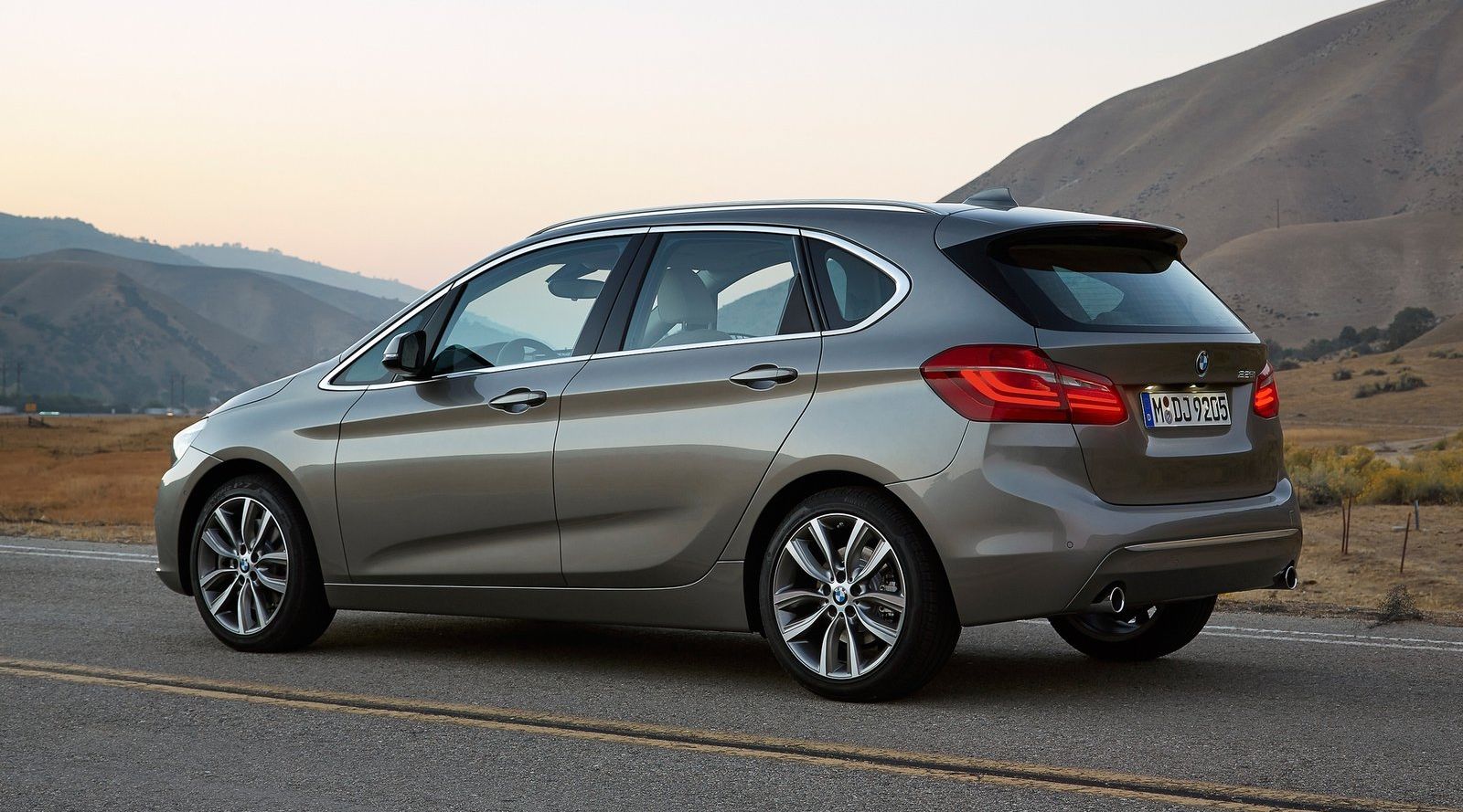 Najškaredšie BMW všetkých čias, ktoré radšej nikdy nemalo vzniknúť