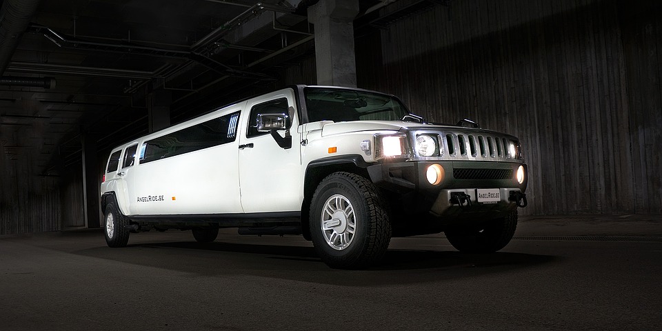 Hummer limuzína