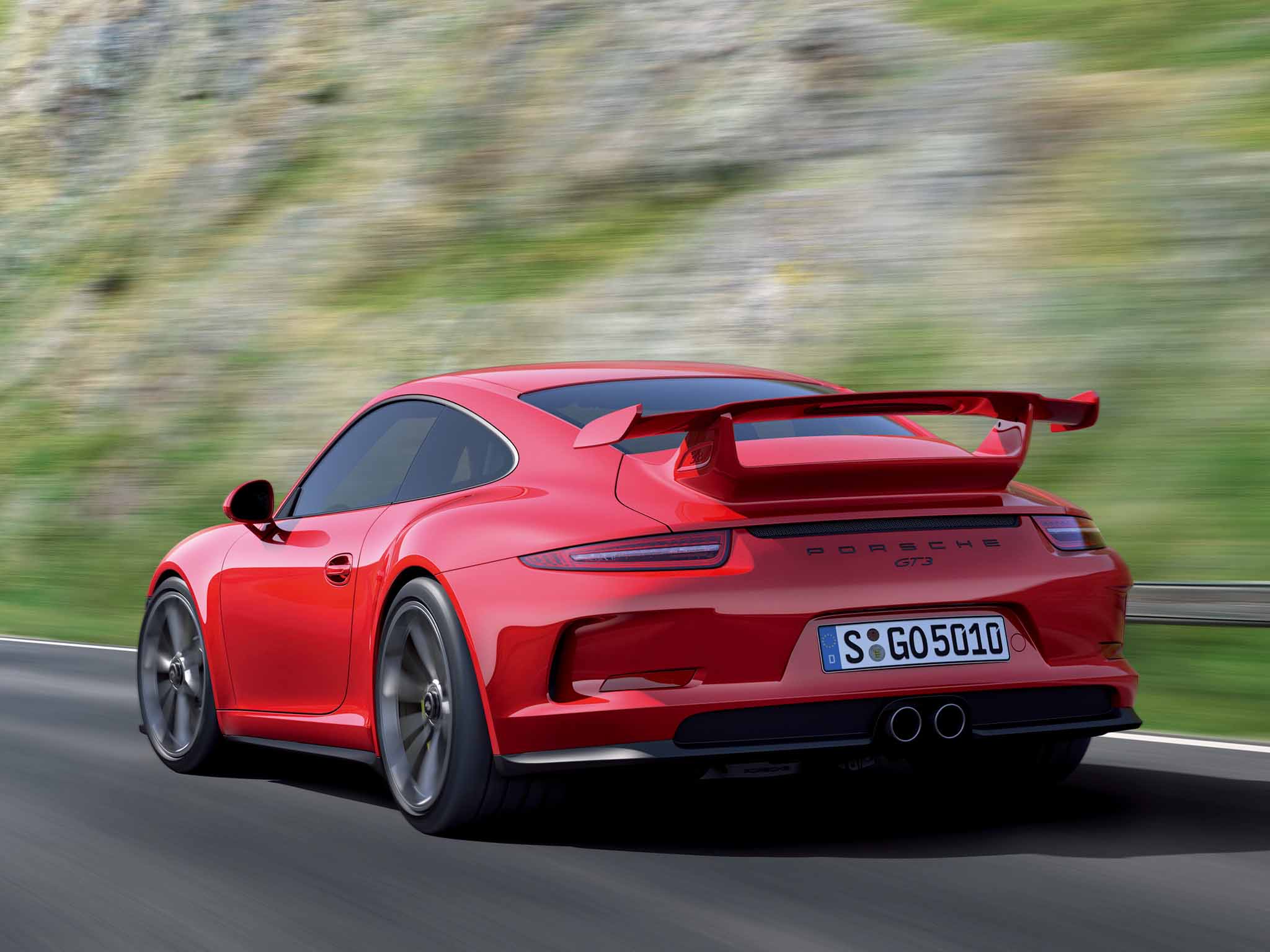 Takto vyzerá 140 000 eur v plameňoch. Porsche 911 GT3