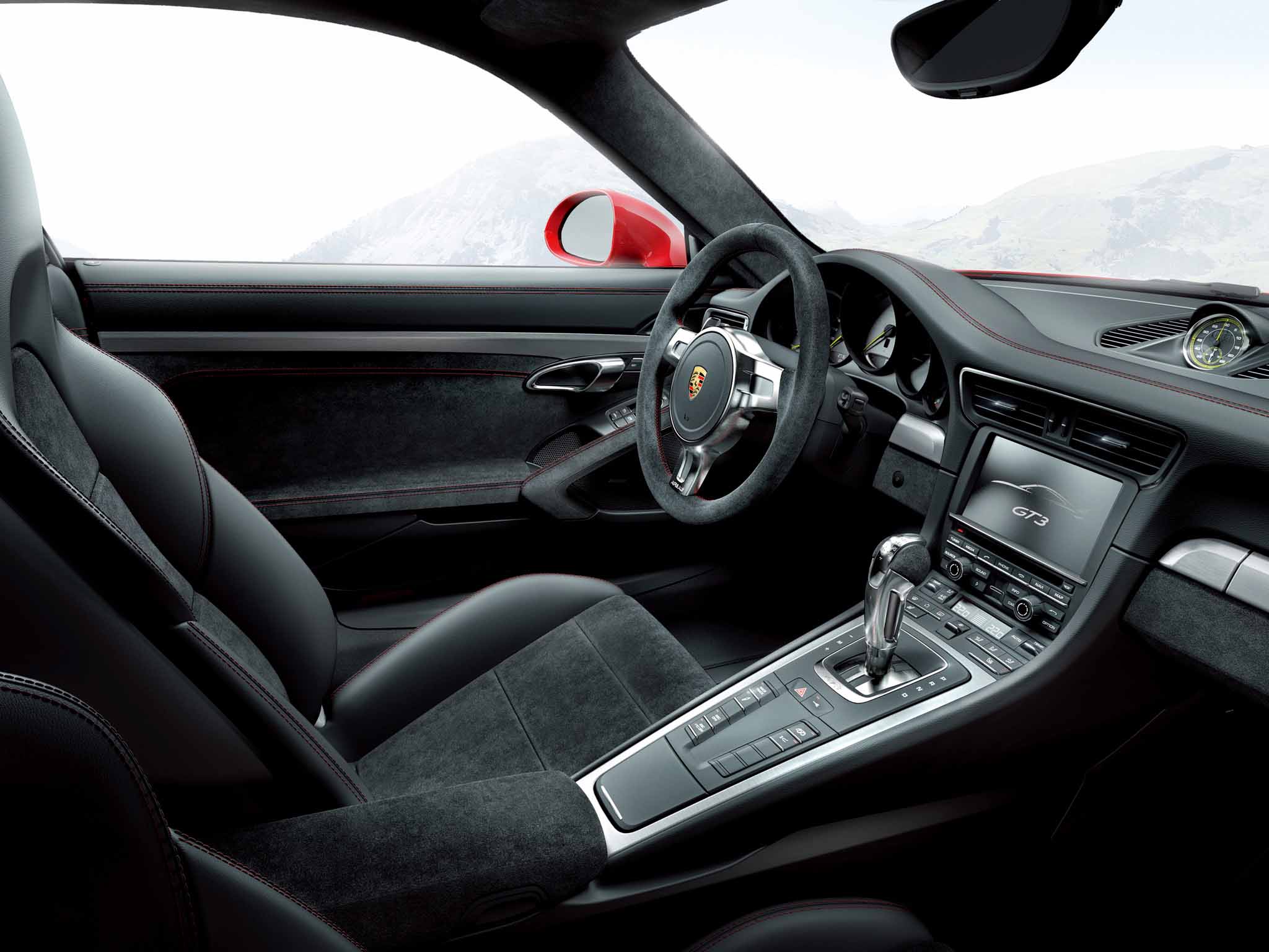 Takto vyzerá 140 000 eur v plameňoch. Porsche 911 GT3