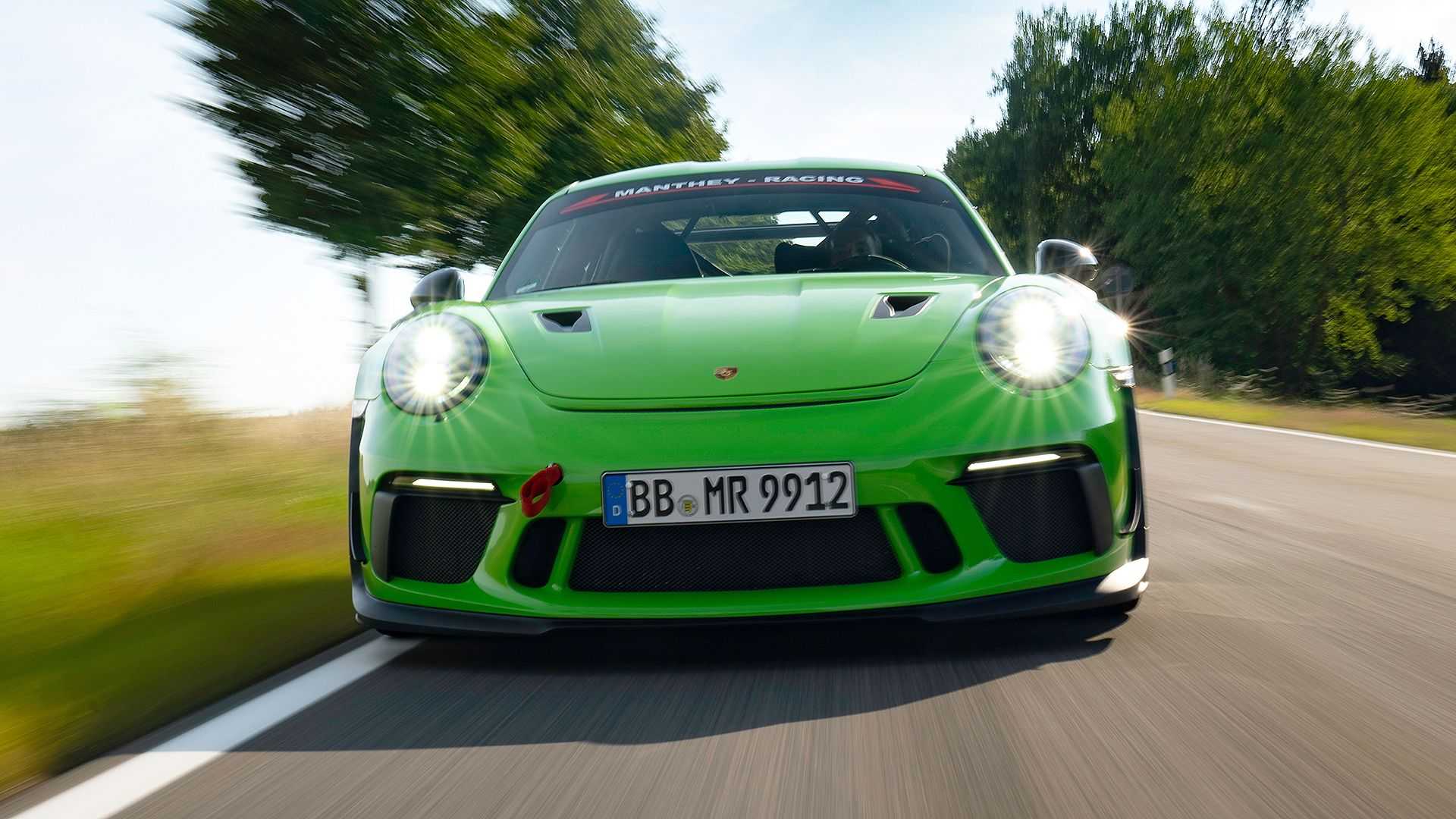 Manthey Racing prerobil Porsche 911 GT3 RS na okruhovú zbraň