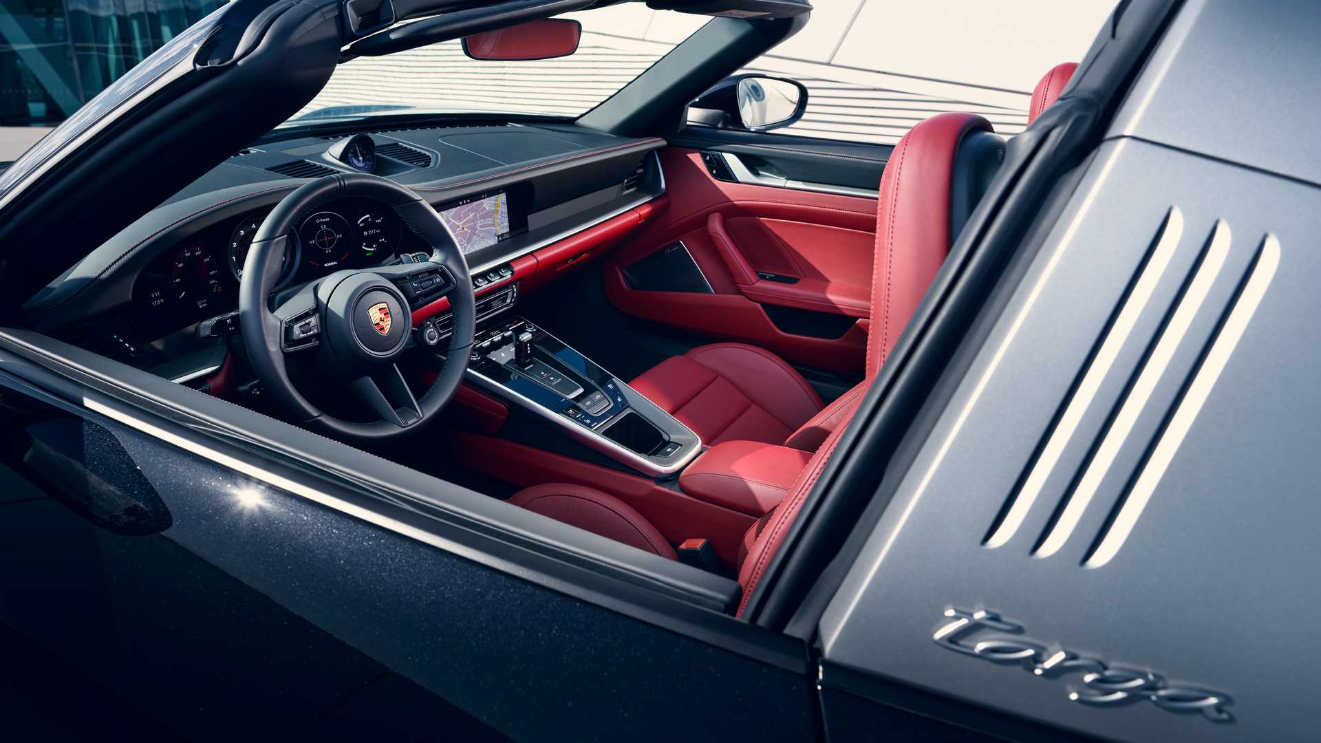 Porsche 911 Targa kombinuje otvorenú strechu s praktickosťou kupé