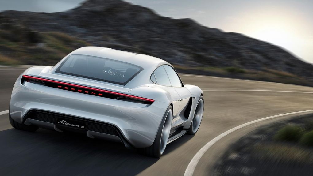 Porsche Mission E 2015
