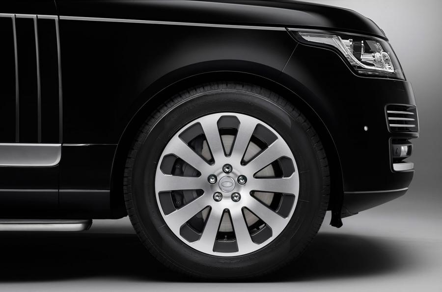 Range Rover Sentinel