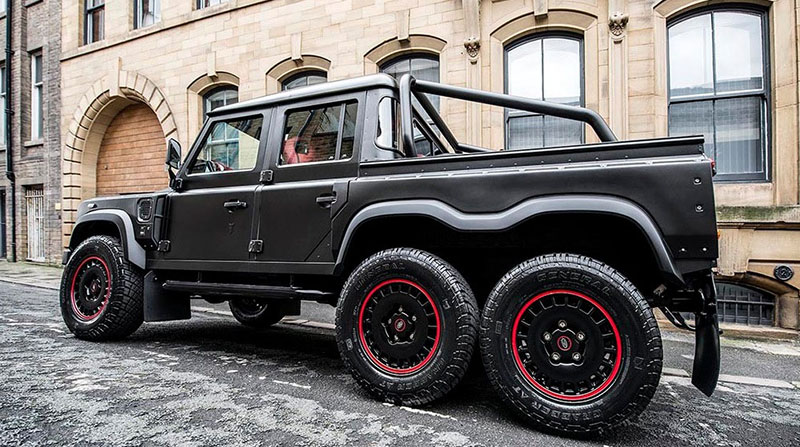 Defender za tretinu ceny Mercedesu G63 AMG!