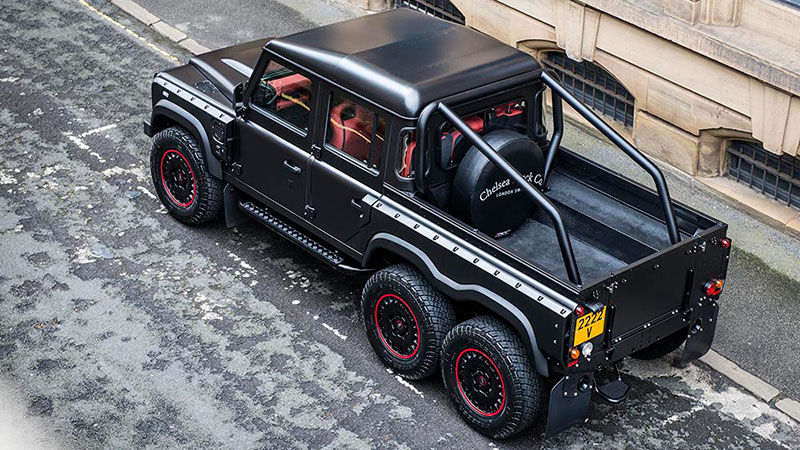Defender za tretinu ceny Mercedesu G63 AMG!