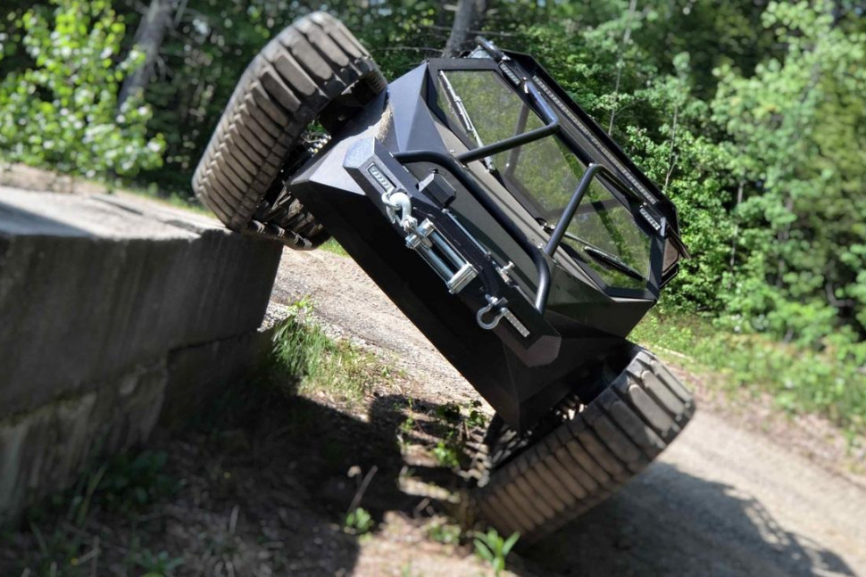 Ripsaw EV-2