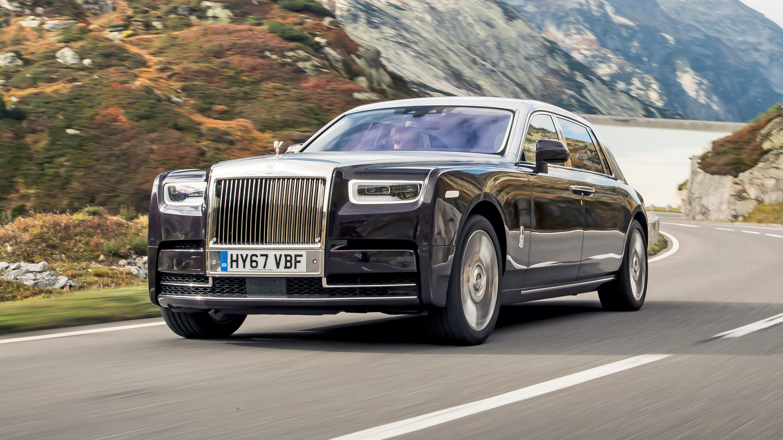 Rolls-Royce z Japonska stojí polovicu ceny Rolls-Royce