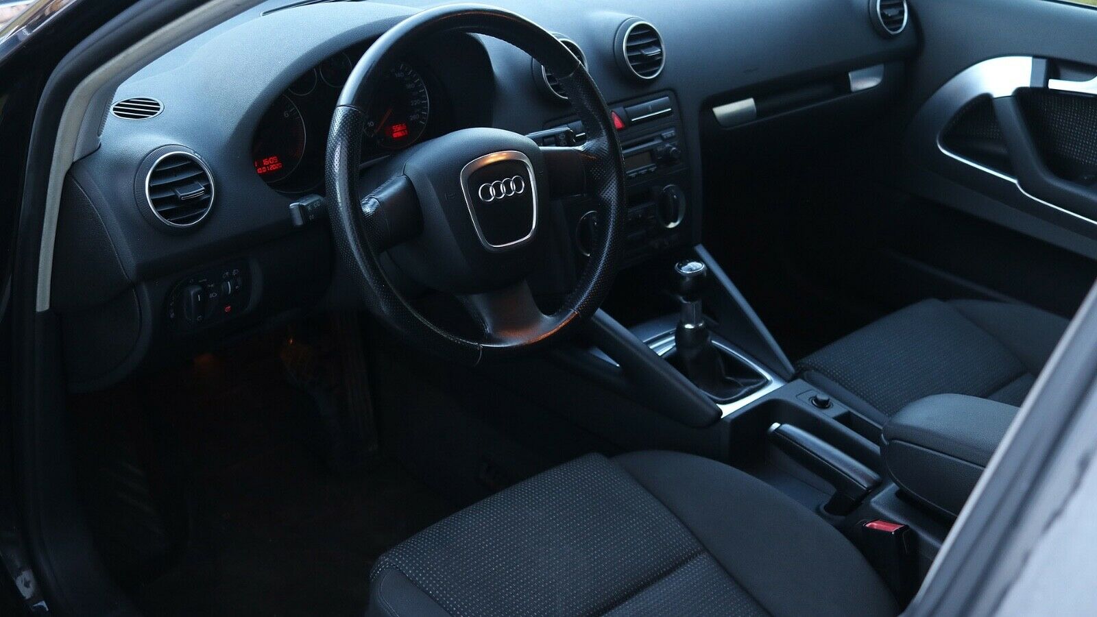 Na predaj auto jedného z top futbalistov sveta! Len 3 960 €!