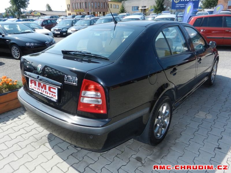Octavia 1. generácie drahšia ako najnovší Superb? Čo je za tým?