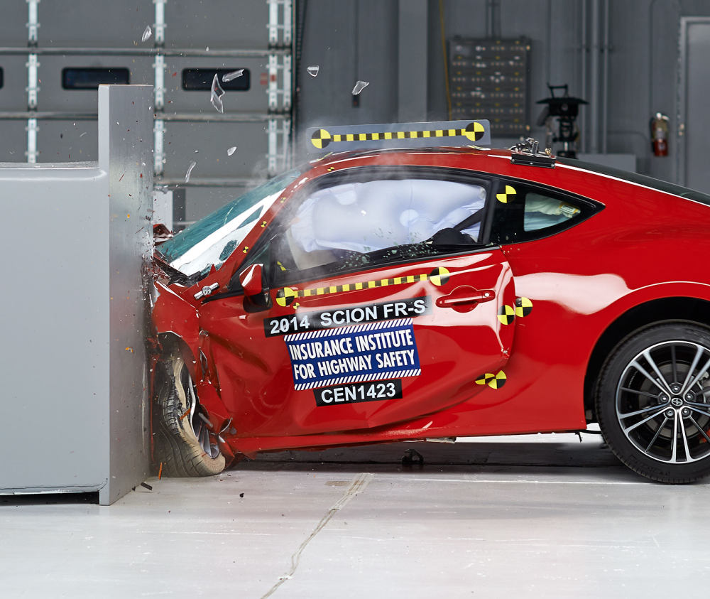 Ľahké a bezpečné auto? Scion a Subaru získali ocenenie Top Safety Pick! 