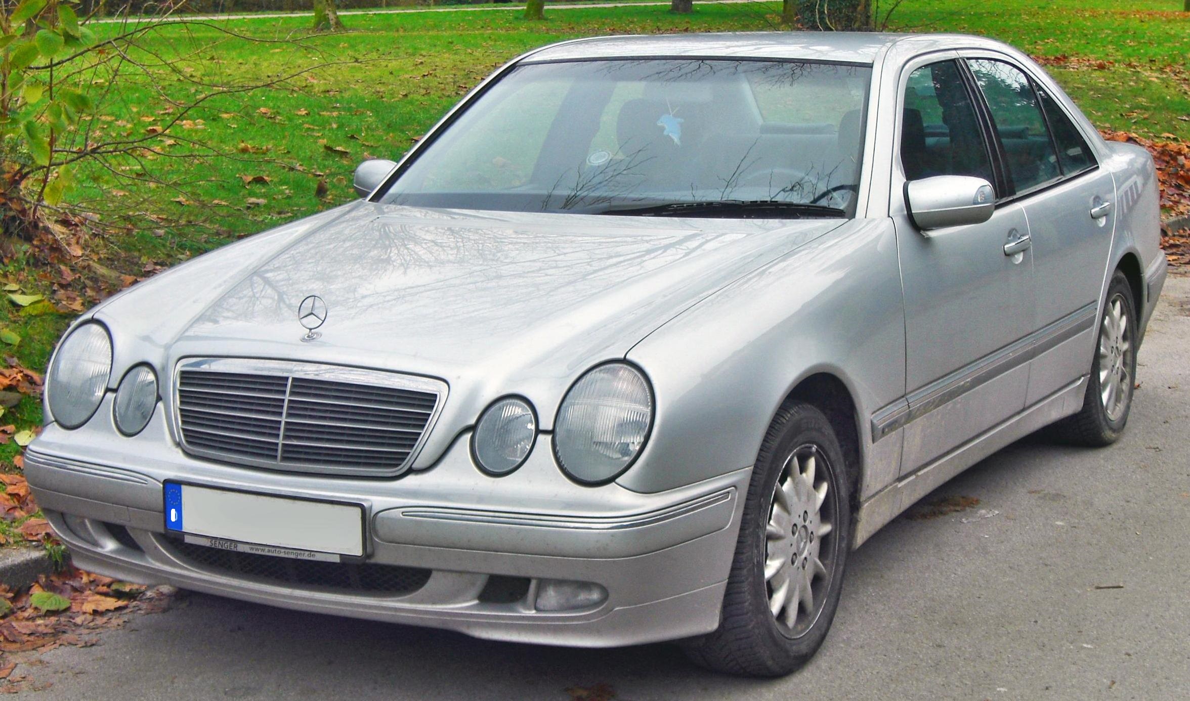 Nezničiteľná legenda - Mercedes triedy E generácie W210