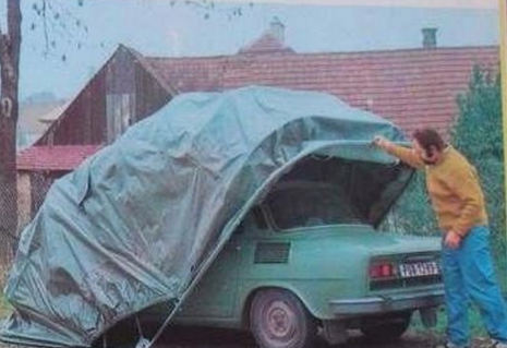 Skladacia garáž mala svoje výhody a nevýhody