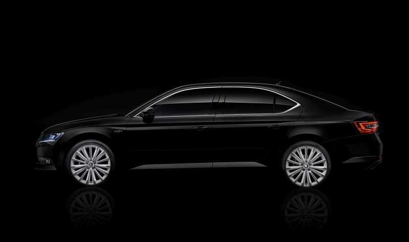 Škoda Superb Black Crystal