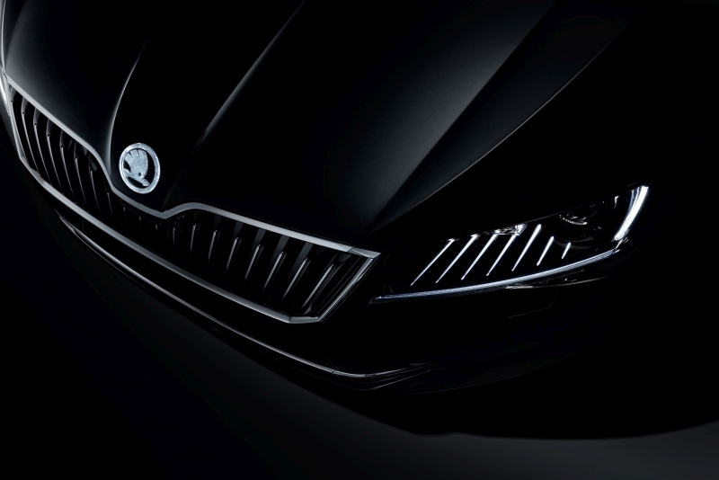 Škoda Superb Black Crystal