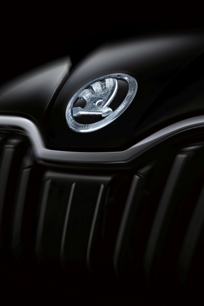Škoda Superb Black Crystal