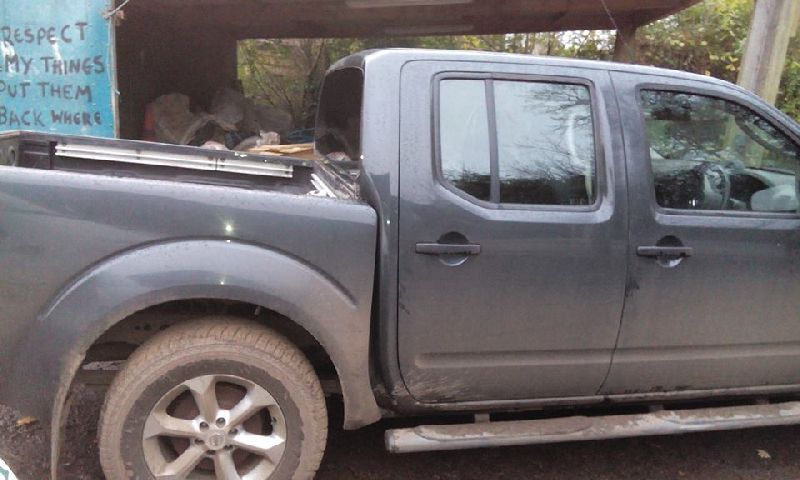 Nissan Navara sa láme!