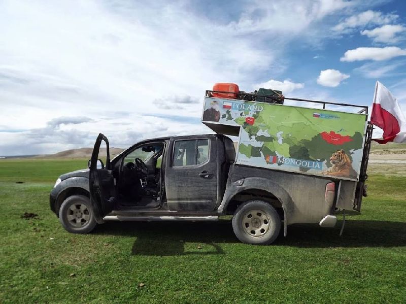 Nissan Navara sa láme!