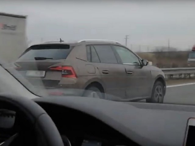 Špionážne zábery SUV za 16 000 €: Nová Škoda Kamiq bez maskovania!