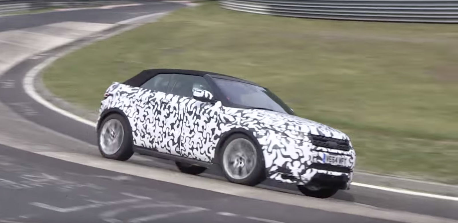 Evoque na špionážnej fotografii