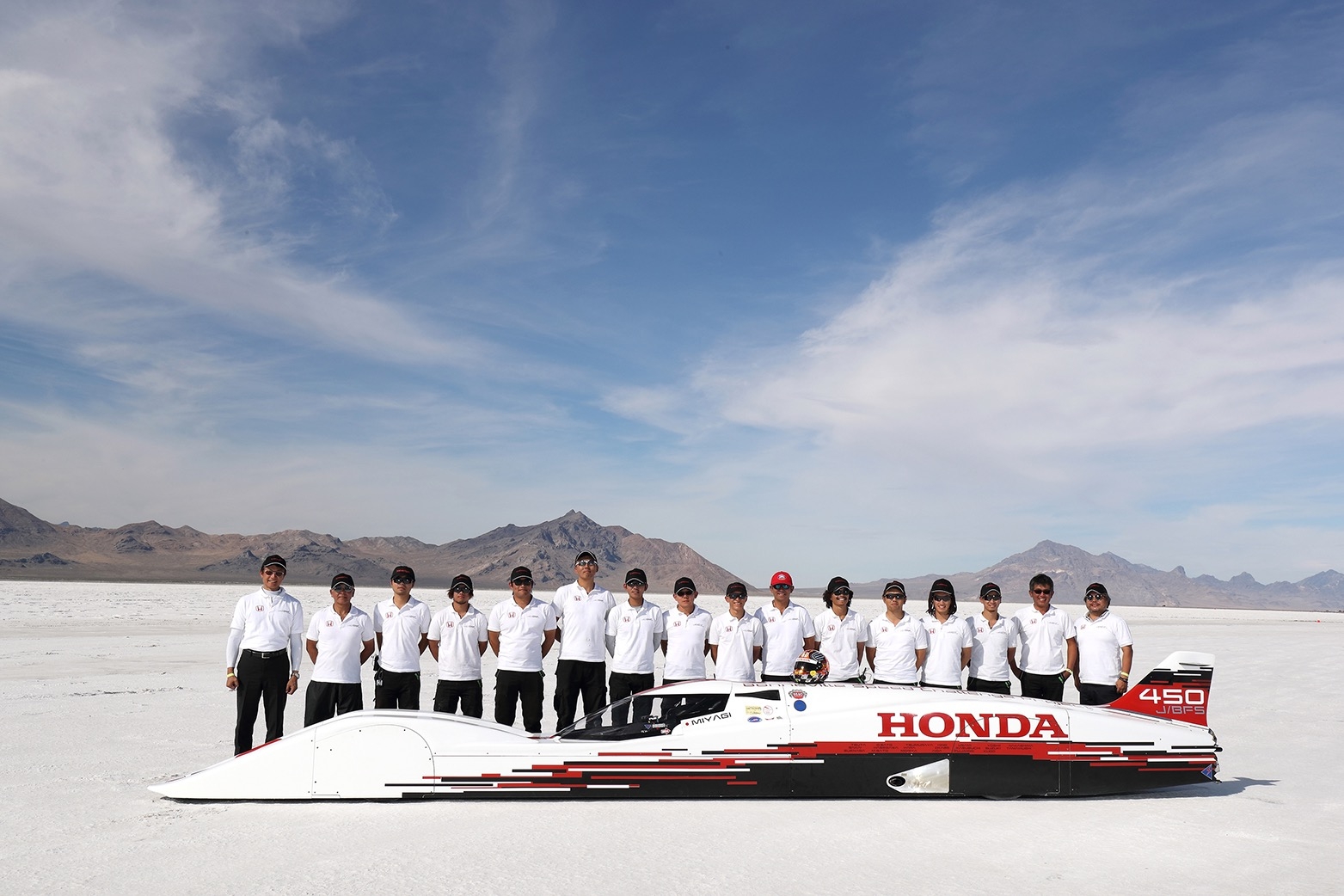 0,66 litrový trojvalec Honda dosiahol 421 km/h!