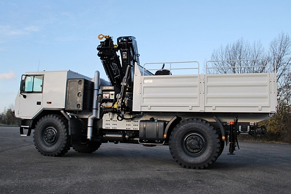 Tatra s hydraulickou rukou.