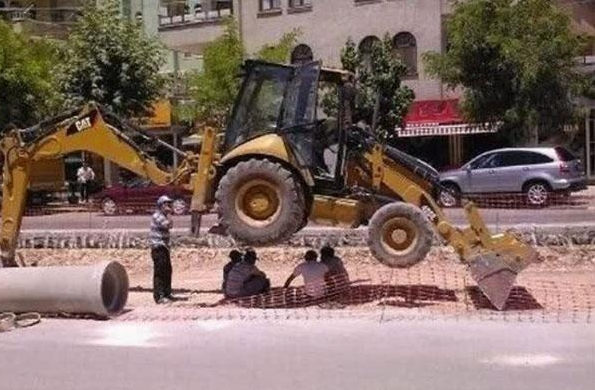 Blázni v automobilovom priemysle!