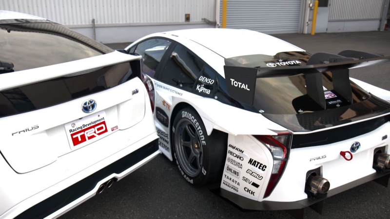 Toyota Prius GT300