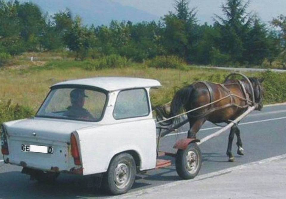 Blázni v automobilovom priemysle!