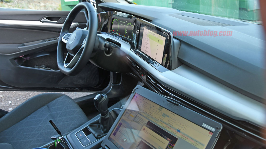 VW Golf VIII už v roku 2020, interiér bude revolúciou!