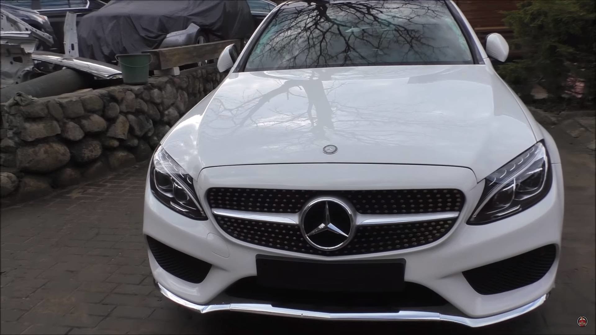 Zdemolovaný Mercedes opravený ako nový!