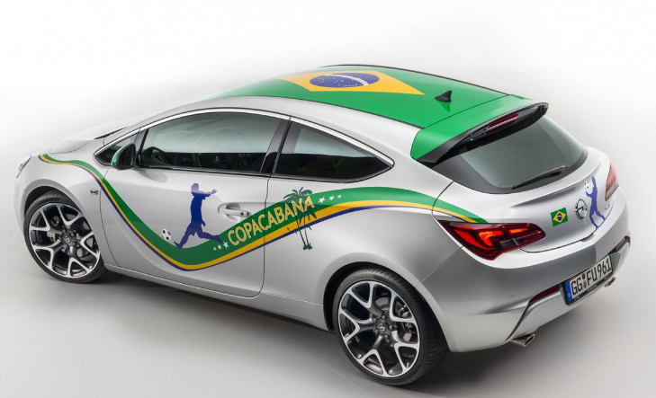 Novinka: Opel Astra Copacabana ako splnenie futbalového sna