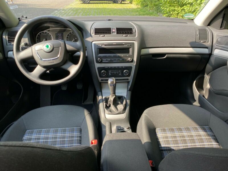 Škoda Octavia Combi 2,0 TDI na predaj ako nová!