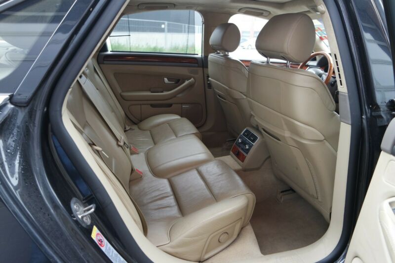 Luxusné Audi A8 s V8 na predaj za 3% pôvodnej ceny!