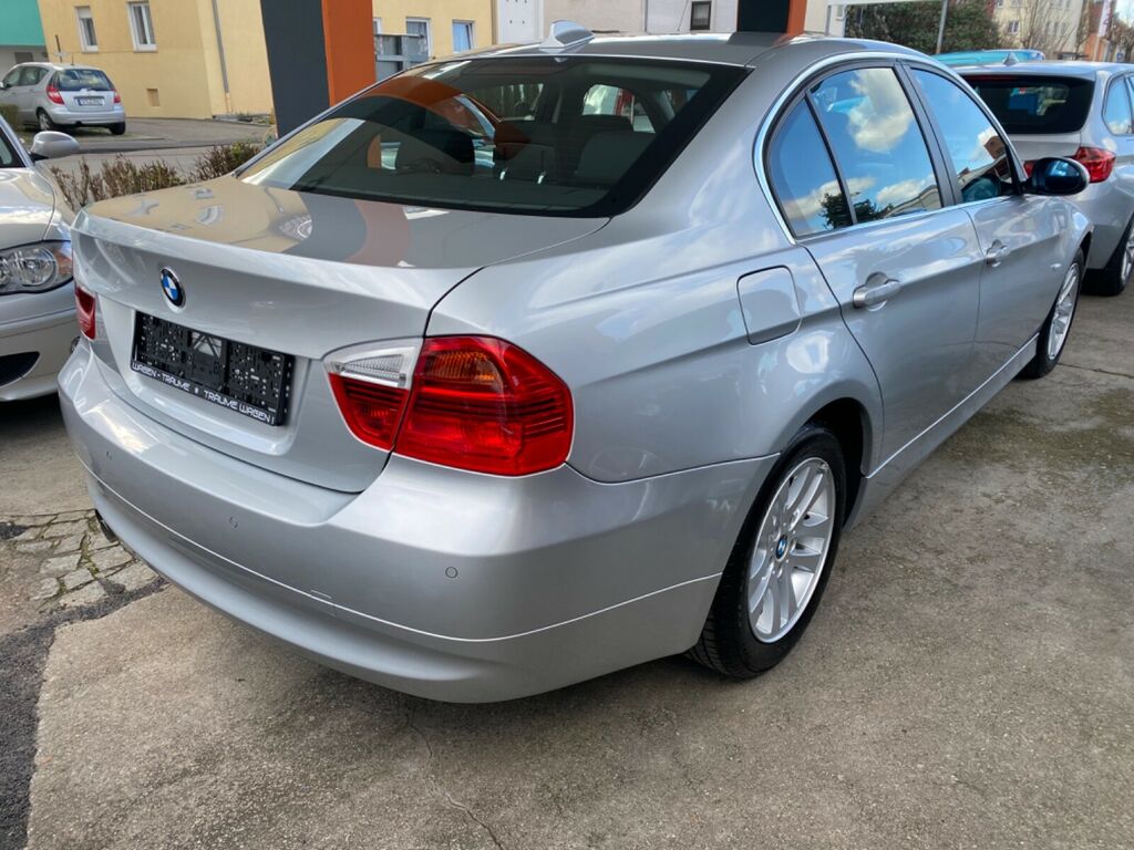 BMW 3 so šesťvalcom ako nové za cenu Octavie!