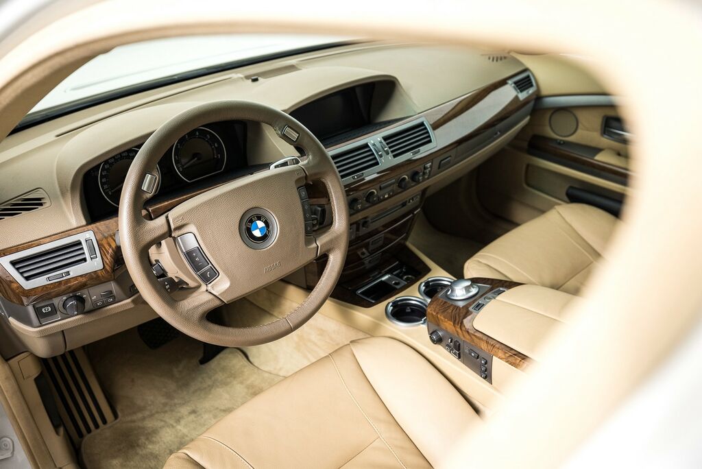 Nová Octavia alebo luxusné BMW 7?