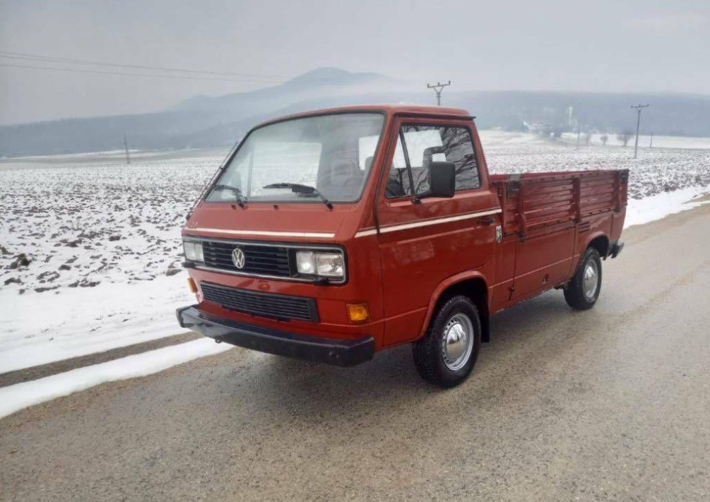 10 zaujímavých áut do roku výroby 1990 na Autobazar.EU
