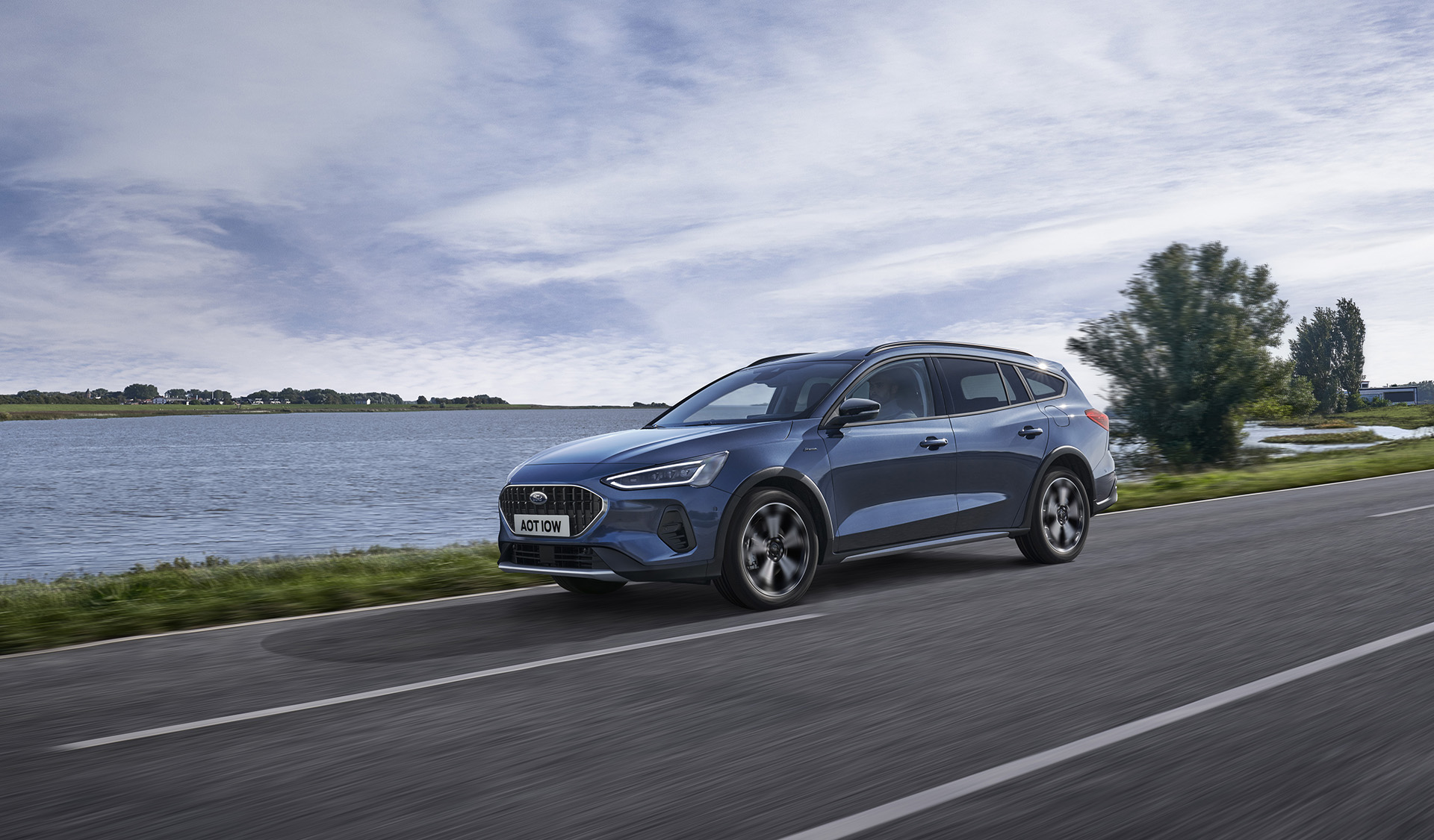 Ford Focus dostal facelift, stratil 1,5-litrový benzínový motor