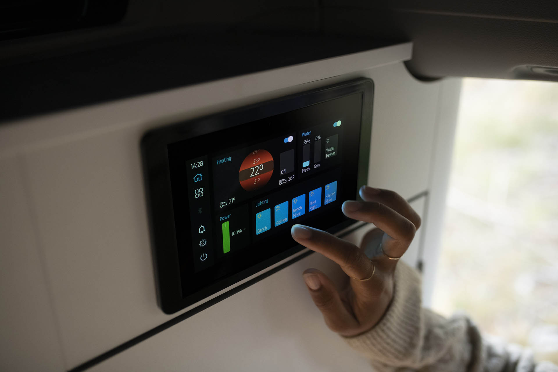 Ford myslí na kempovanie, pridáva Transit Custom Nugget