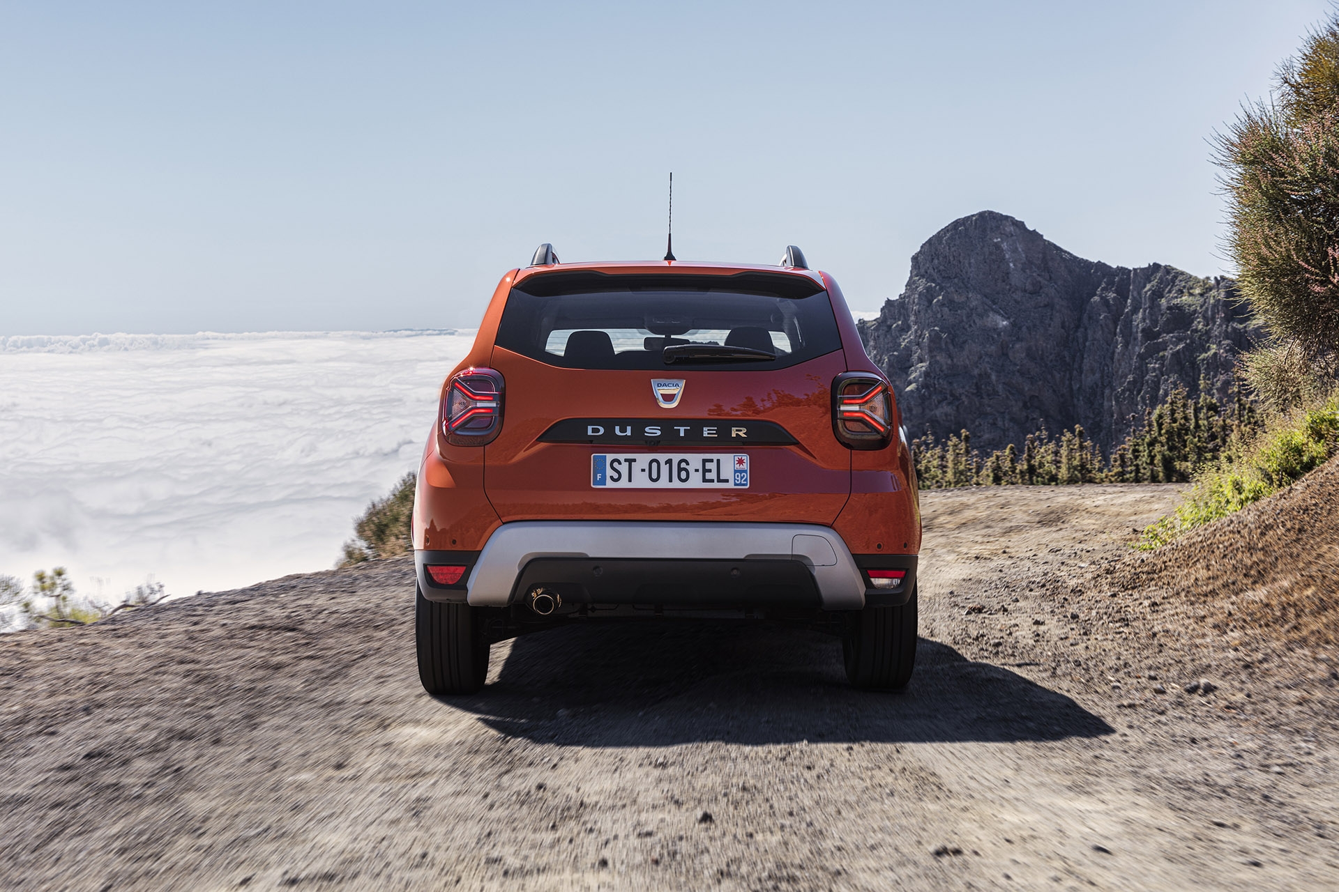 Dacia vylepšila svoje SUV Duster, nové logo však ešte nemá