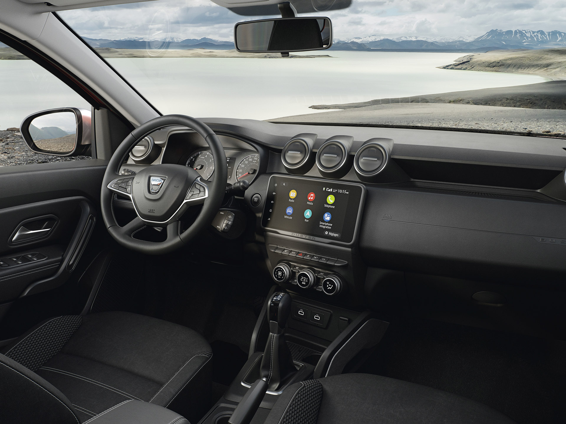 Dacia vylepšila svoje SUV Duster, nové logo však ešte nemá