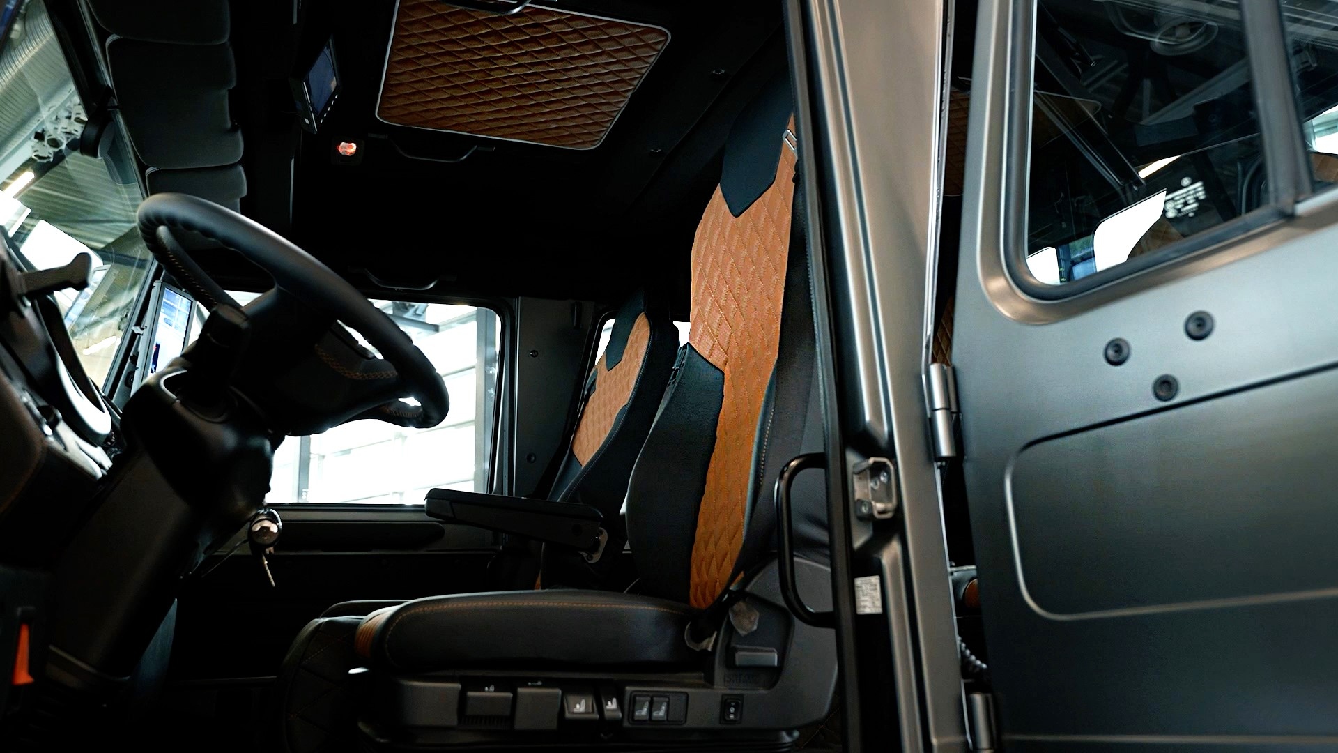 Tento Unimog vás prevedie za koniec sveta v luxuse