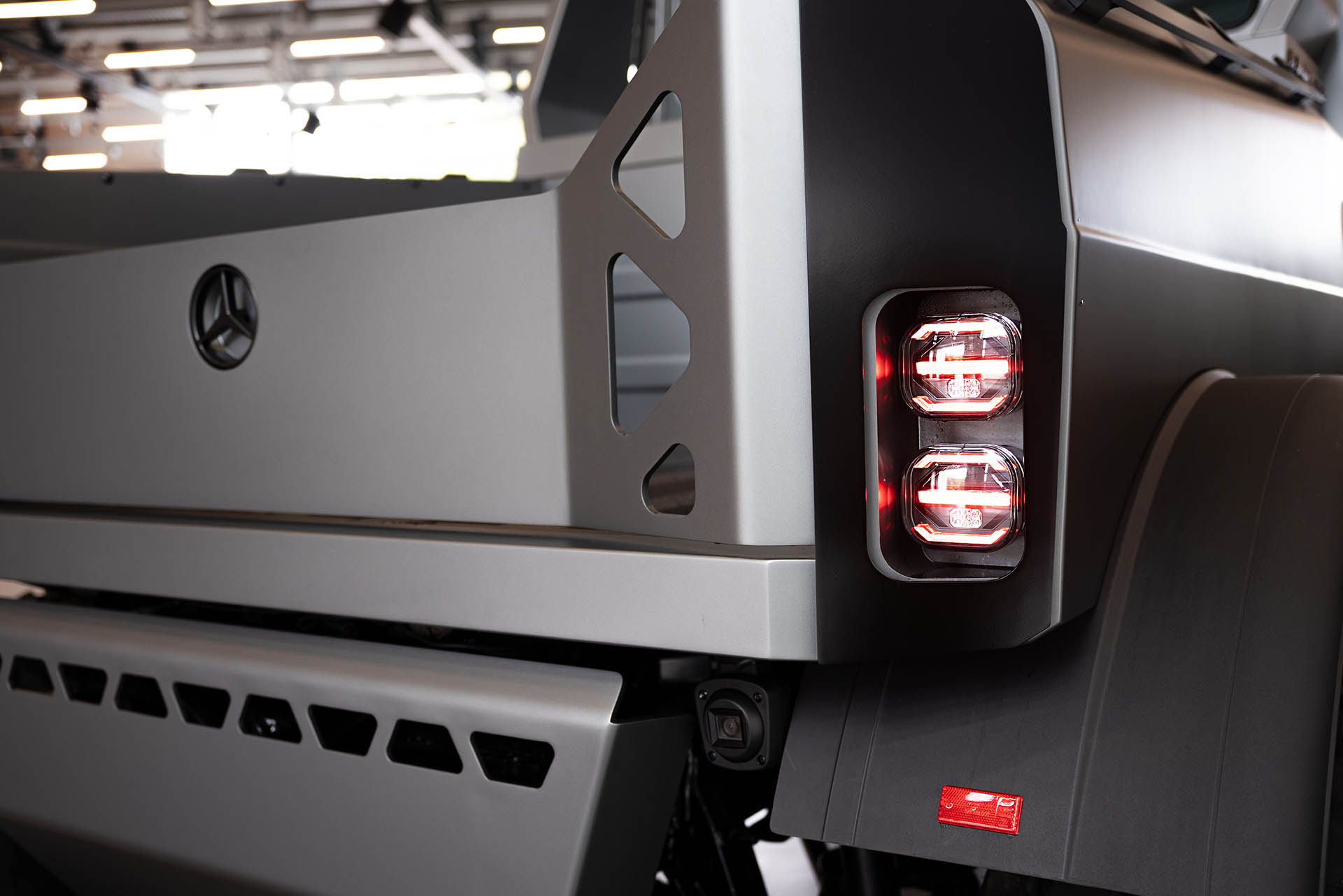 Tento Unimog vás prevedie za koniec sveta v luxuse