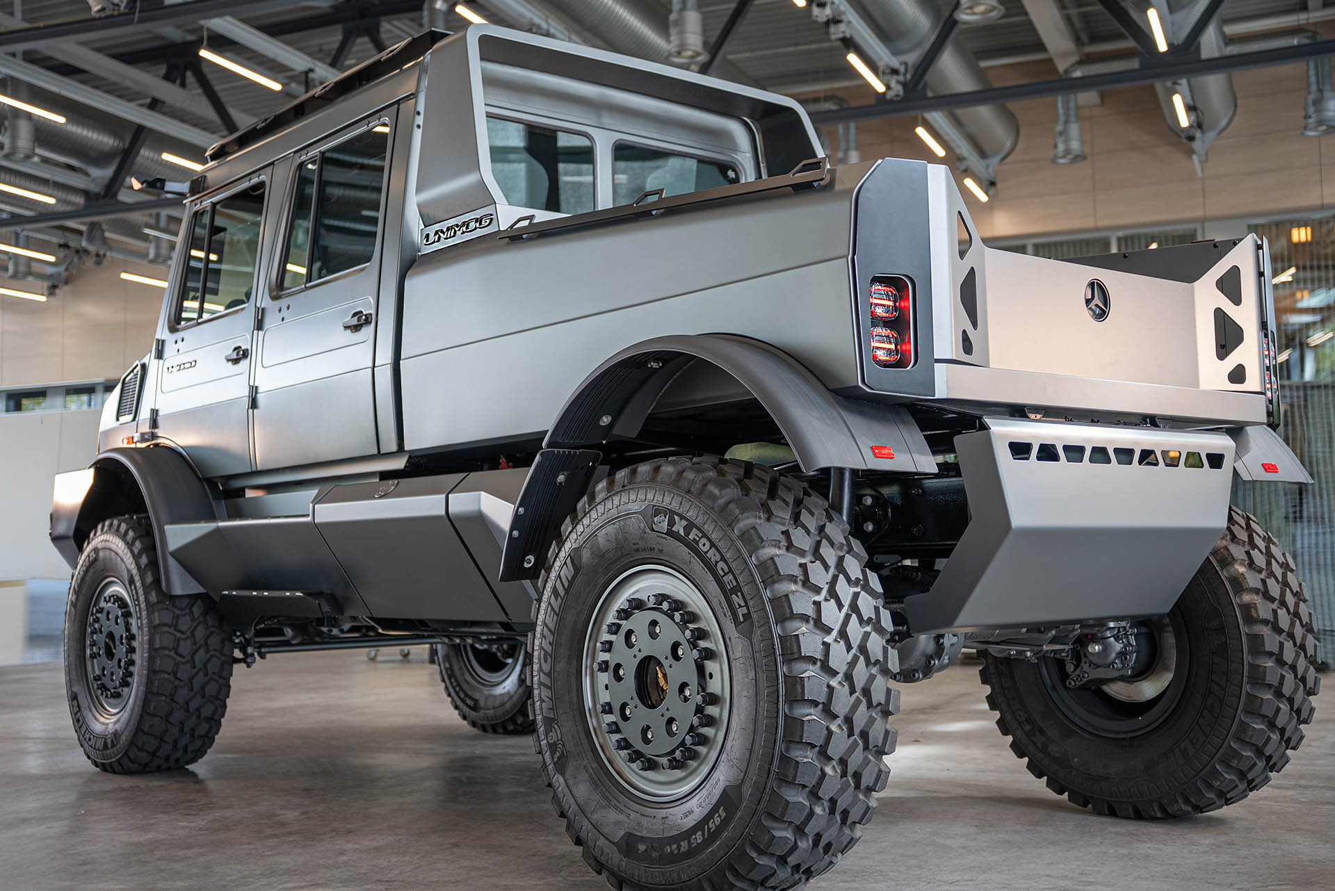 Tento Unimog vás prevedie za koniec sveta v luxuse