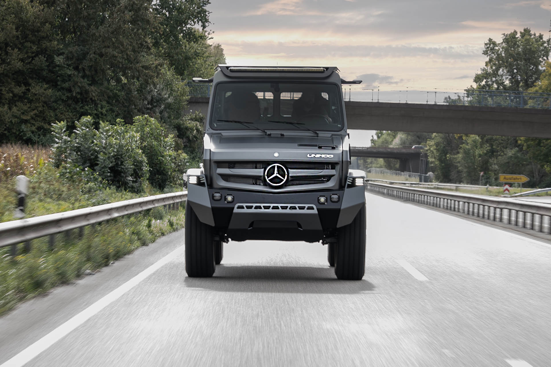 Tento Unimog vás prevedie za koniec sveta v luxuse