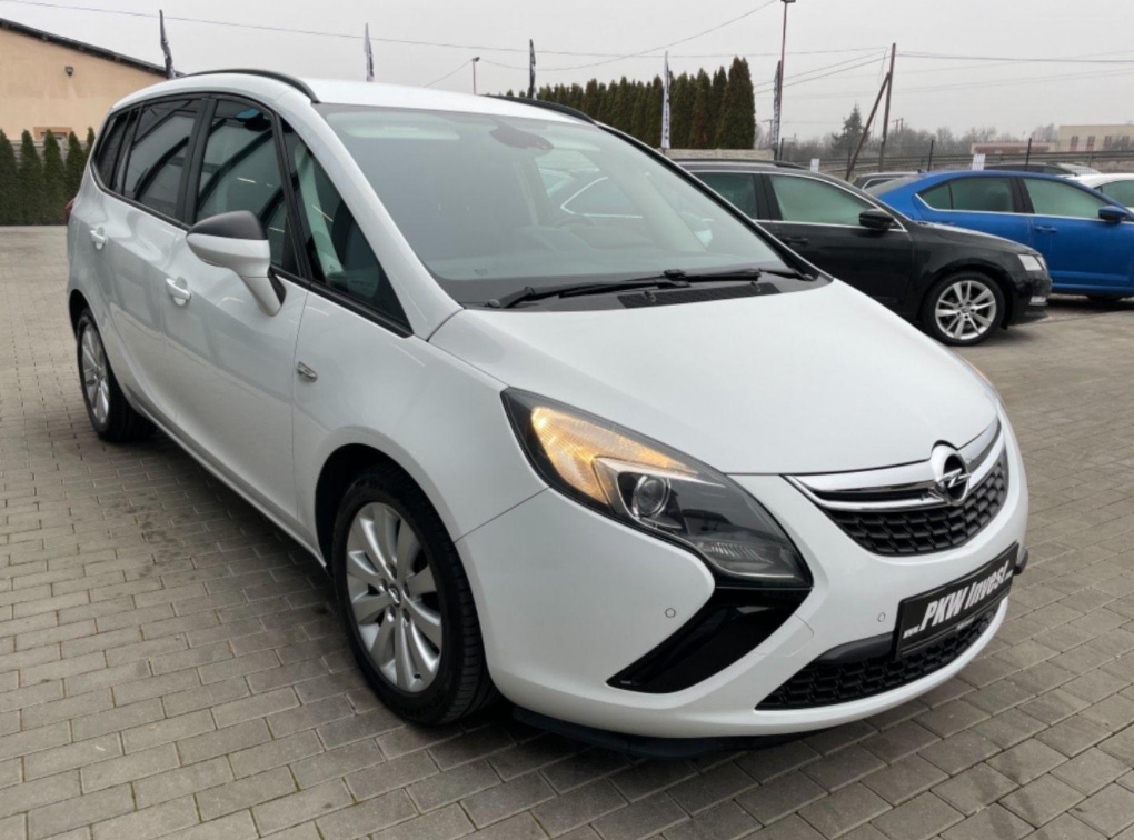 Top 5 zaujímavých sedemmiestnych MPV do 10-tisíc na Autobazar.EU