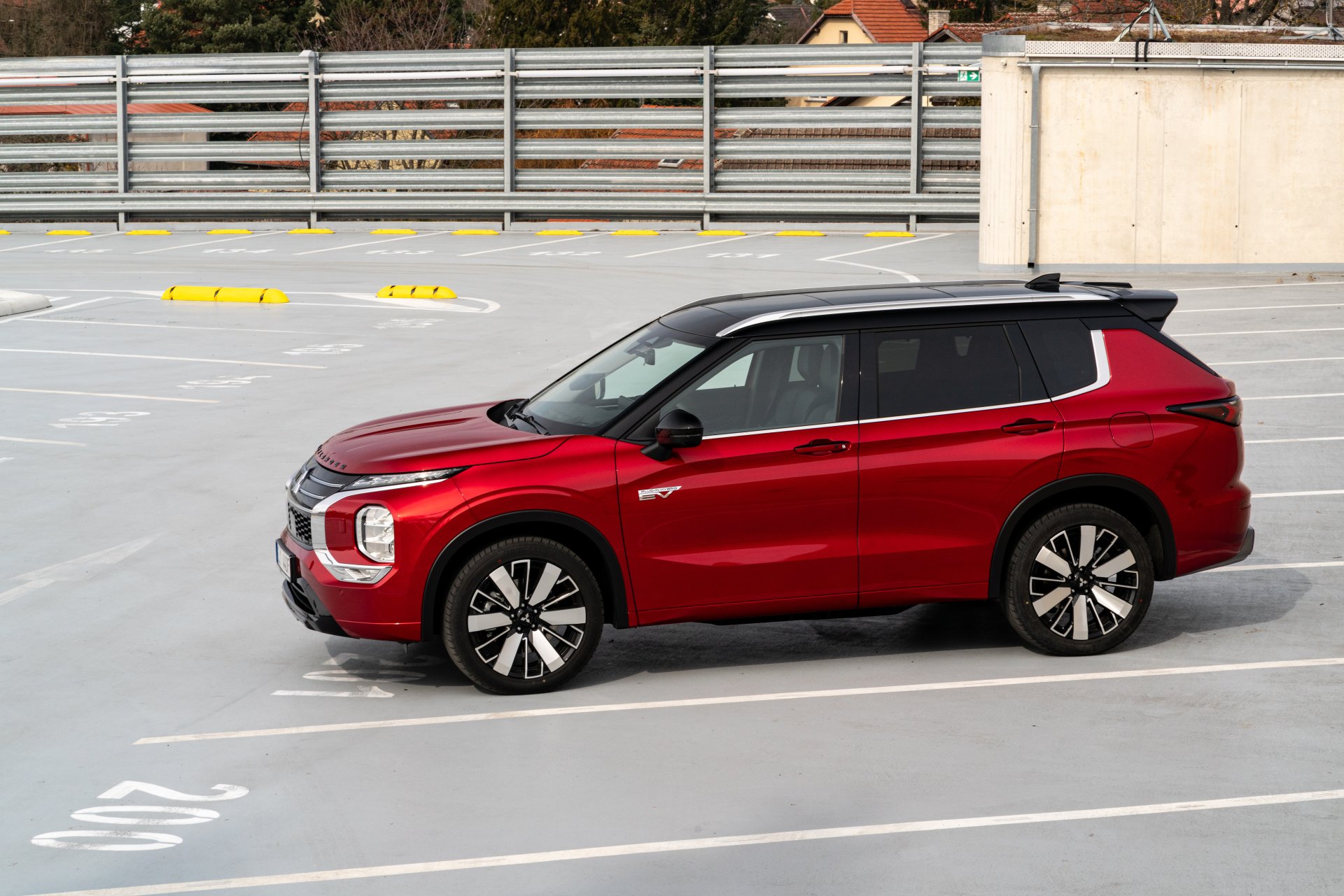 Nový Outlander naživo: Nie je to len prerobený Renault, Mitsubishi má vlastnú identitu