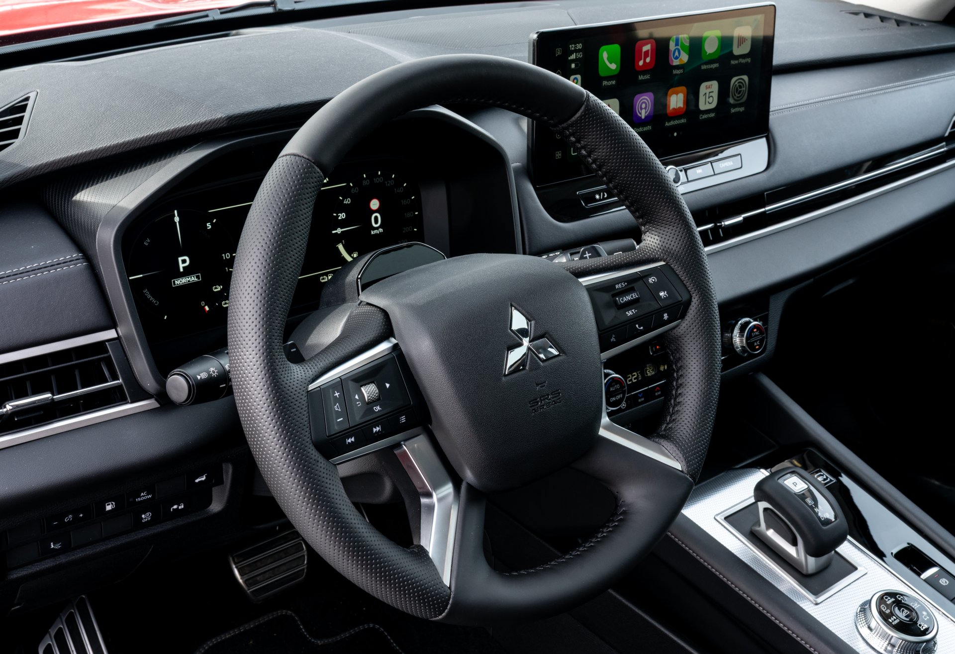 Nový Outlander naživo: Nie je to len prerobený Renault, Mitsubishi má vlastnú identitu