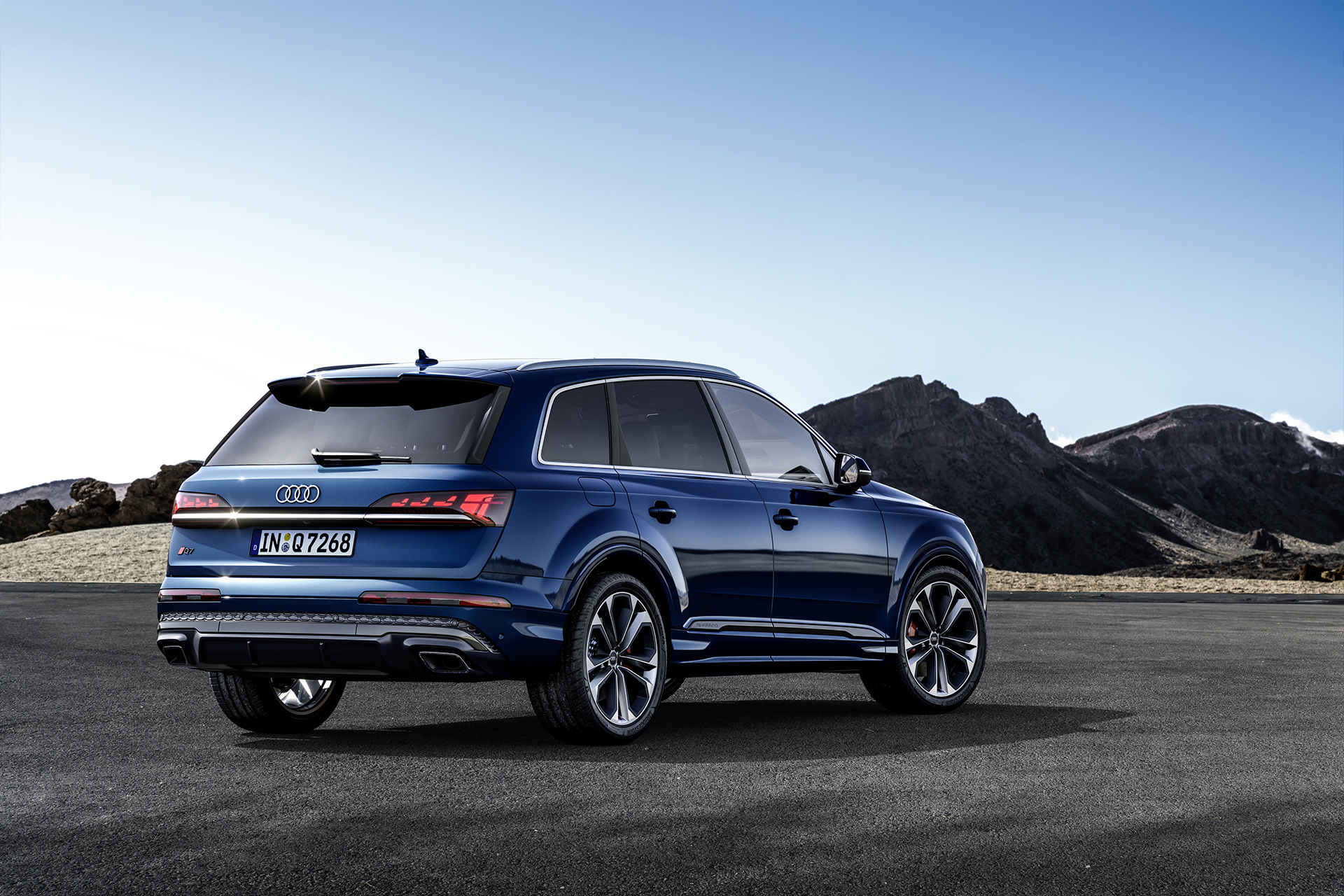 Audi Q7 neodchádza, ukazuje druhý facelift