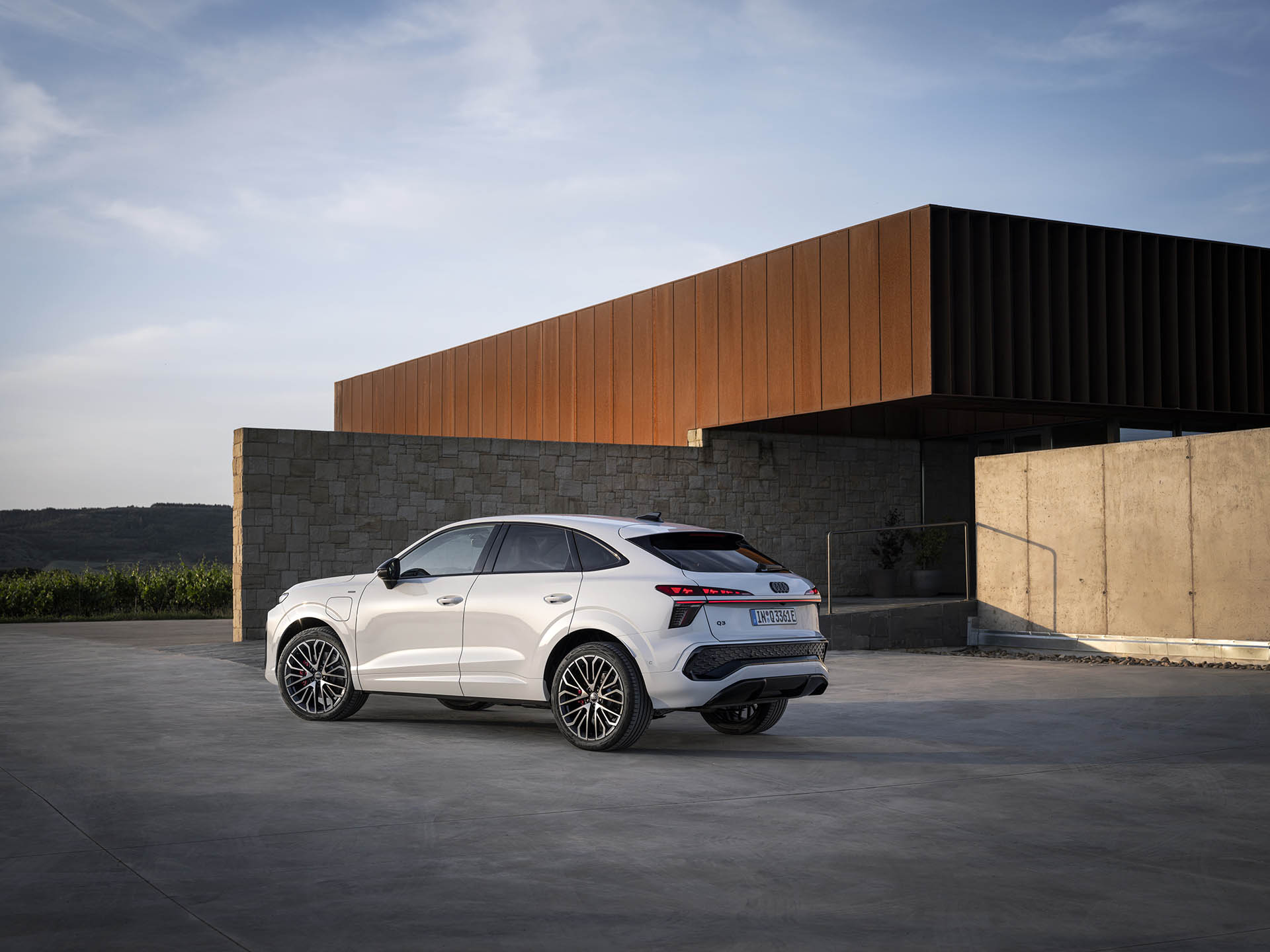 Predstavujeme Audi Q3 Sportback novej generácie. SUV-kupé má aj slovenský cenník